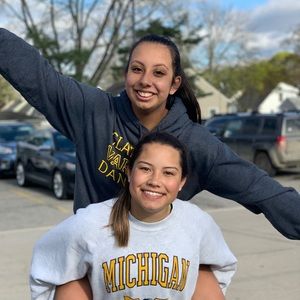 Meet your Posher, Riley